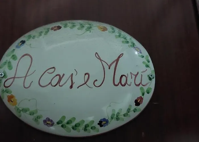 Апартаменты A Cas' E Mari Неаполь